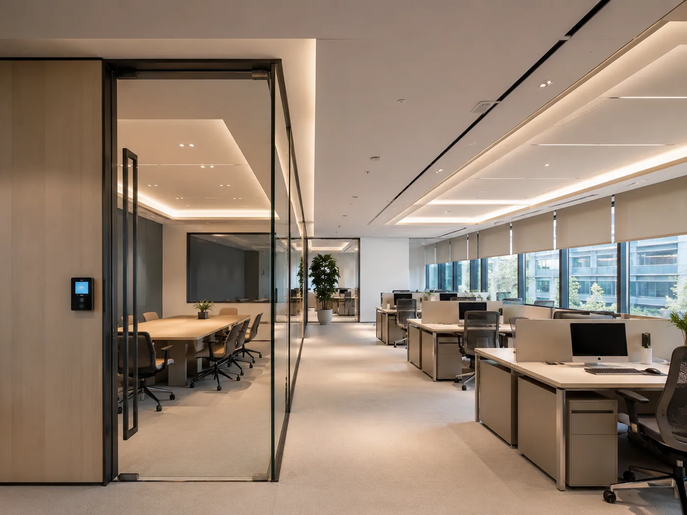 Exemple de bureaux intelligents avec éclairage, stores et gestion du confort